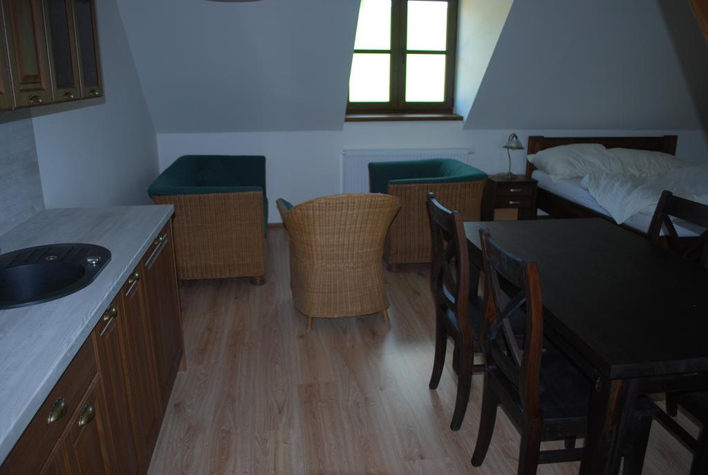 Hotel Statek Pod Lipou à Pilníkov Extérieur photo