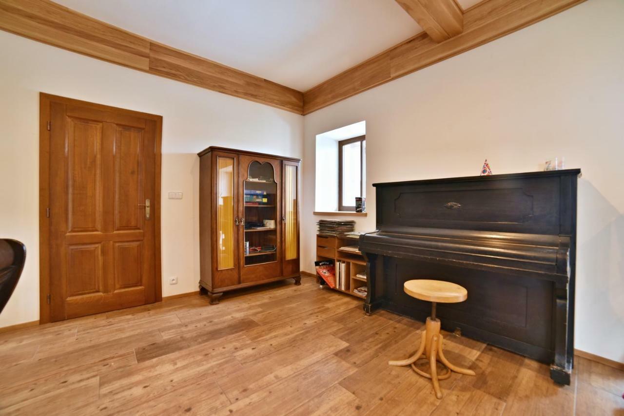 Hotel Statek Pod Lipou à Pilníkov Extérieur photo